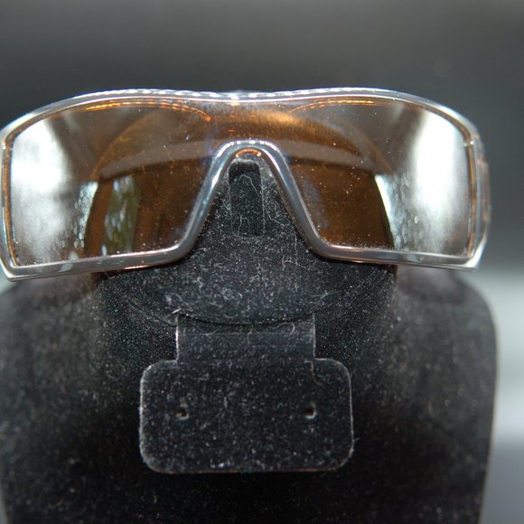 Oakley Sun Glasses - Picture 5 of 5